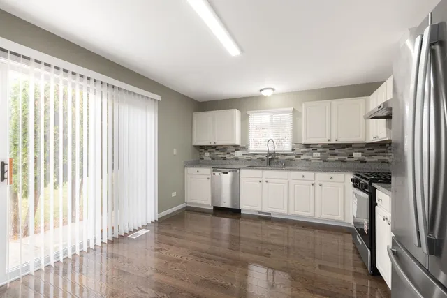 $310,000 | 1308 Dahlgren Lane, Minooka, IL 60447