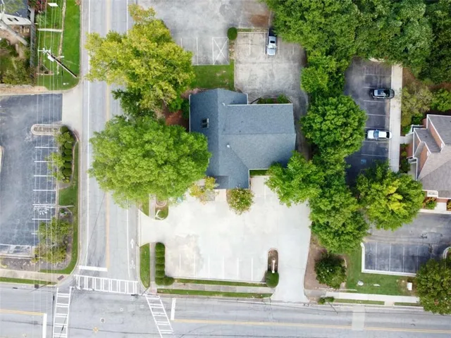 an outdoor space with plants