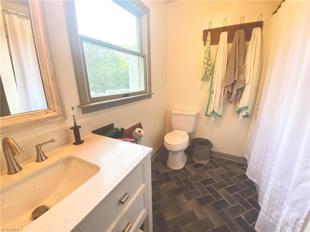 274 Ellis Hardy Road Pinnacle, NC 27043 - Photo 17 of 29