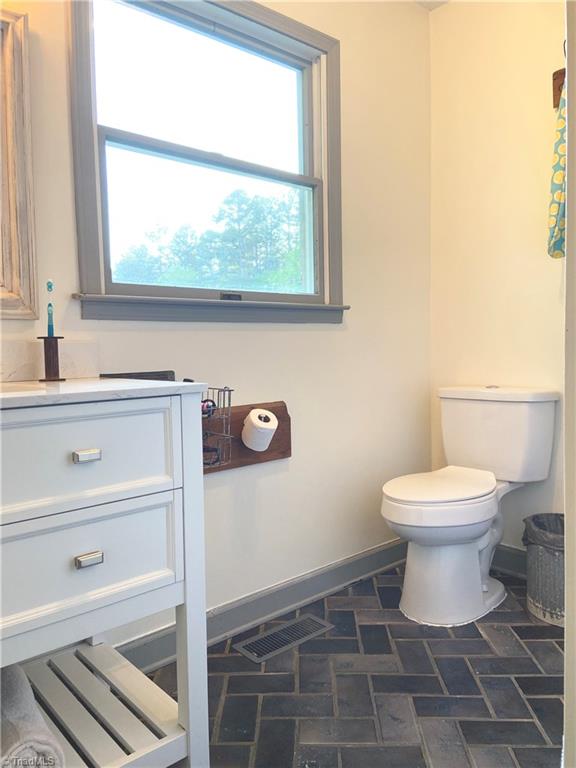 274 Ellis Hardy Road Pinnacle, NC 27043 - Photo 18 of 29