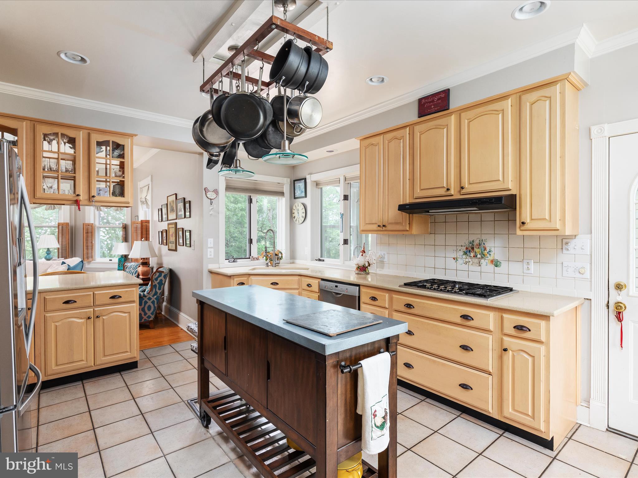 658 Wissler Road Quicksburg, VA 22847 - Photo 20 of 97 Main Kitchen