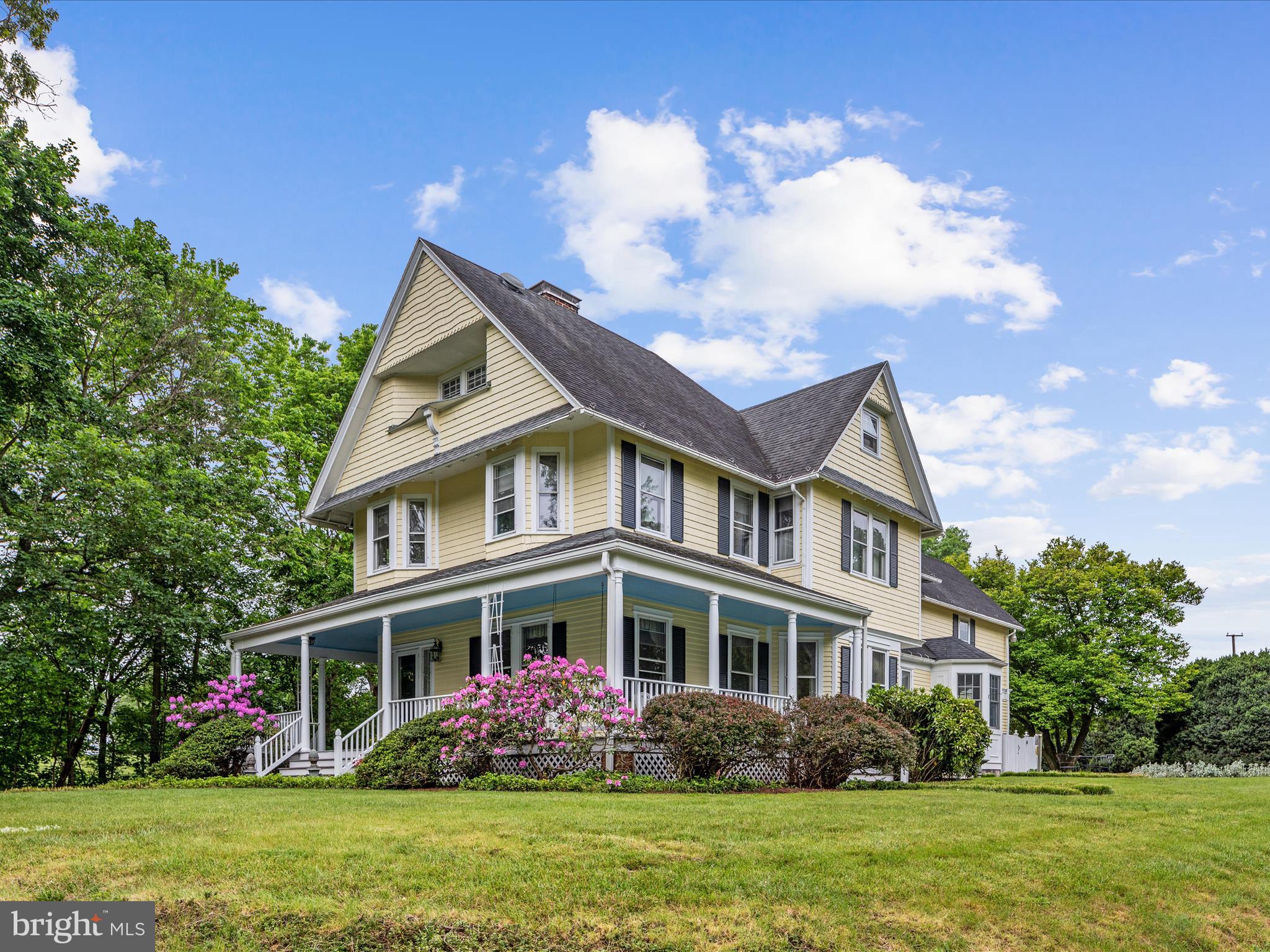 658 Wissler Road Quicksburg, VA 22847 - Photo 54 of 97 Front Angle View