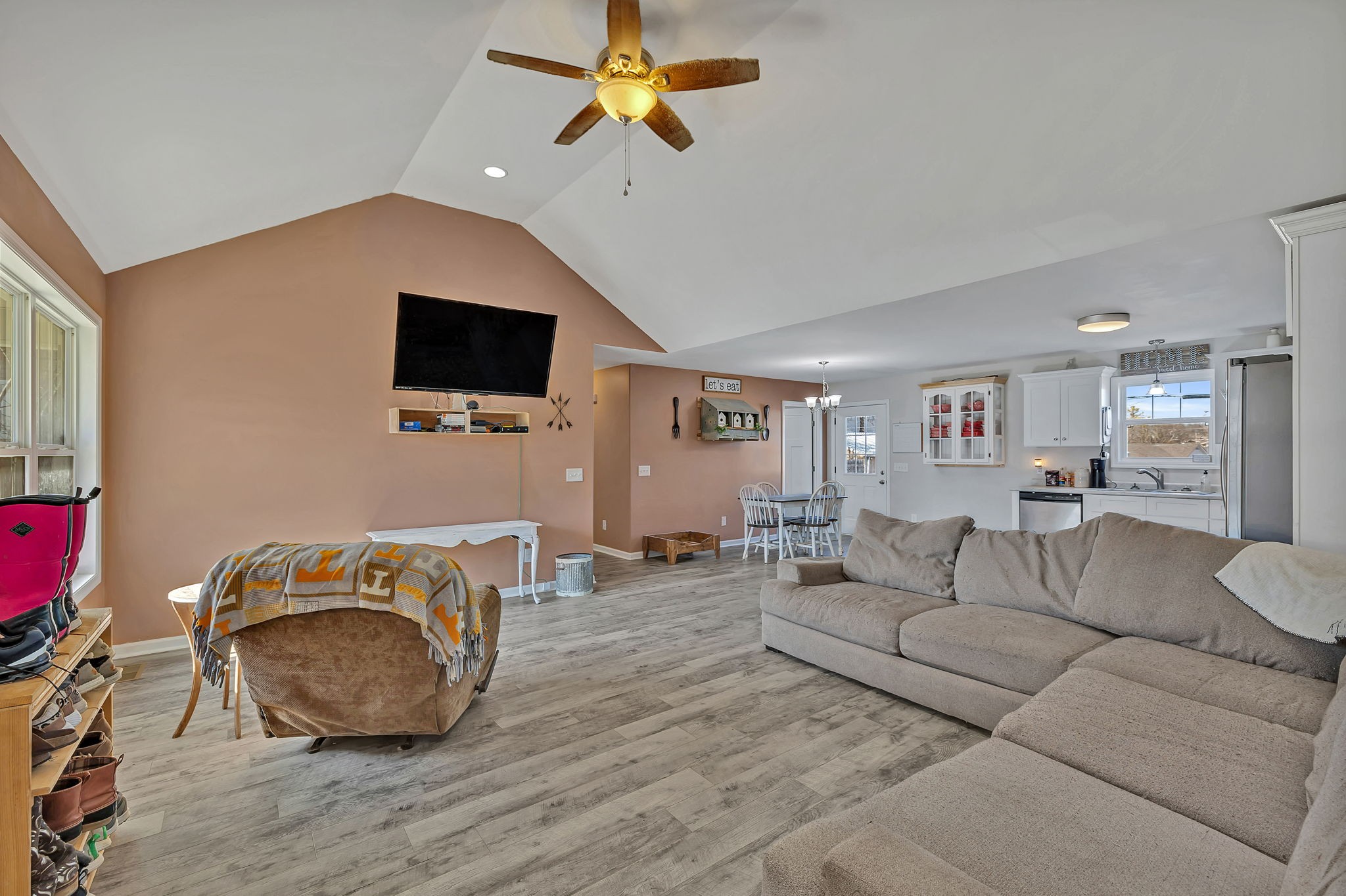 730 Cedar Street Lewisburg, TN 37091 - Photo 15 of 32 a living room with furniture and a flat screen tv