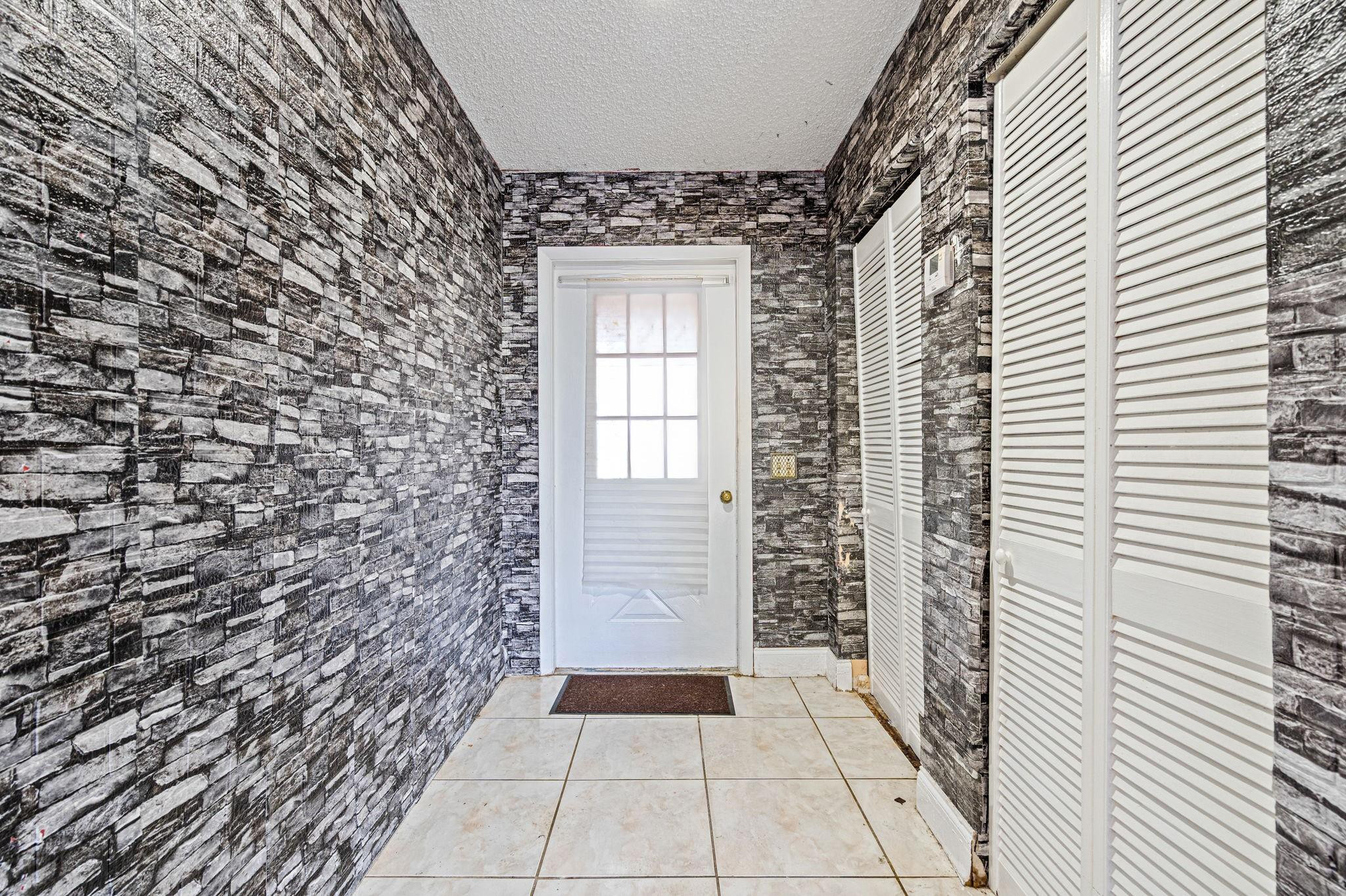 15022 Southwest 140th Court Miami, FL 33186 - Photo 6 of 38 Photo 6