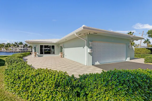 $1,985,000 | 1431 South Ocean Boulevard, Unit 17, Lauderdale-by-the-Sea, FL 33062