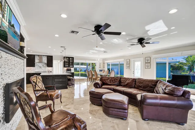 $1,985,000 | 1431 South Ocean Boulevard, Unit 17, Lauderdale-by-the-Sea, FL 33062