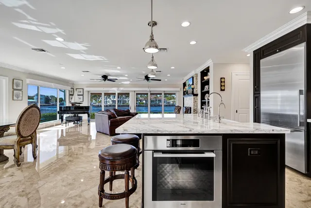 $1,985,000 | 1431 South Ocean Boulevard, Unit 17, Lauderdale-by-the-Sea, FL 33062