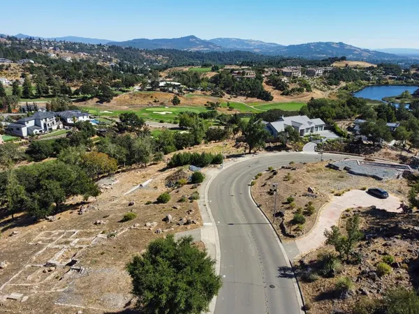 $450,000 | 3776 Skyfarm Drive, Santa Rosa, CA 95403