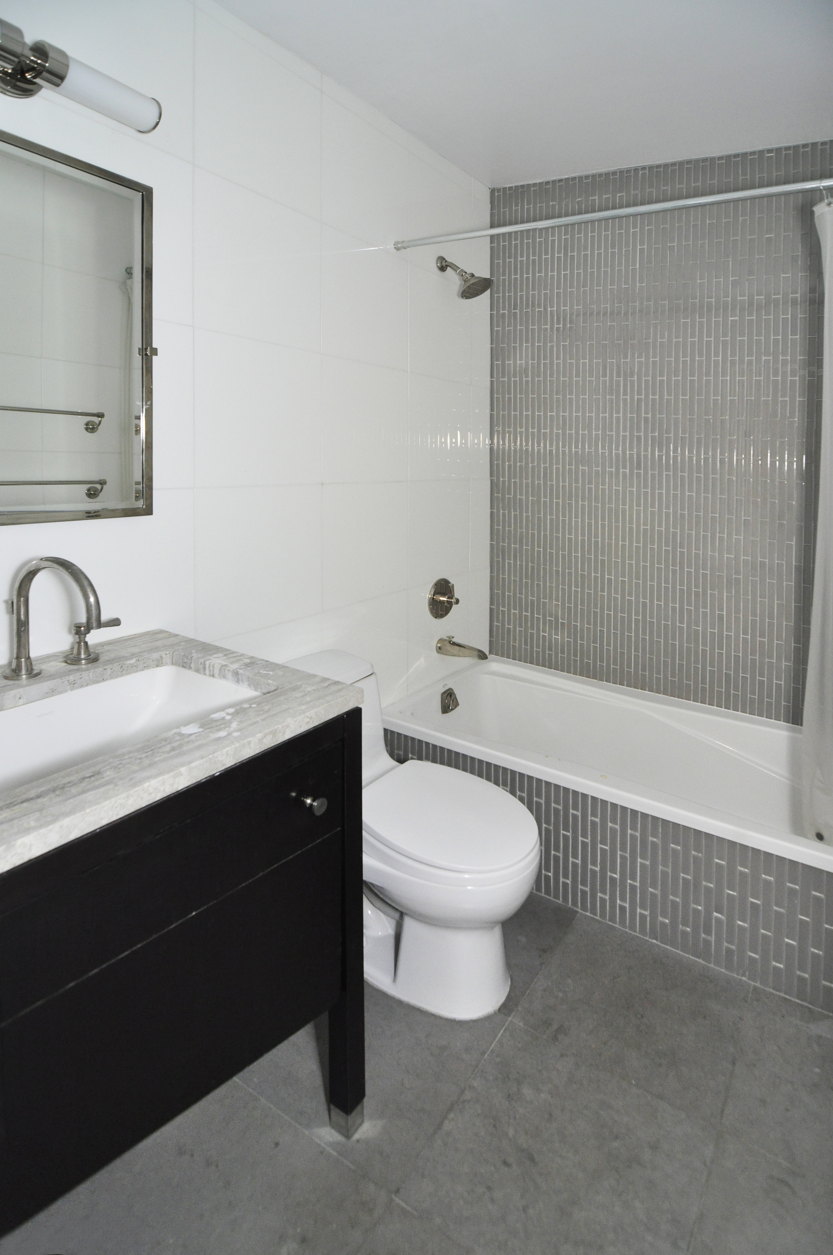 212 East 47th Street, Unit 25D Manhattan, NY 10017 - Photo 3 of 11