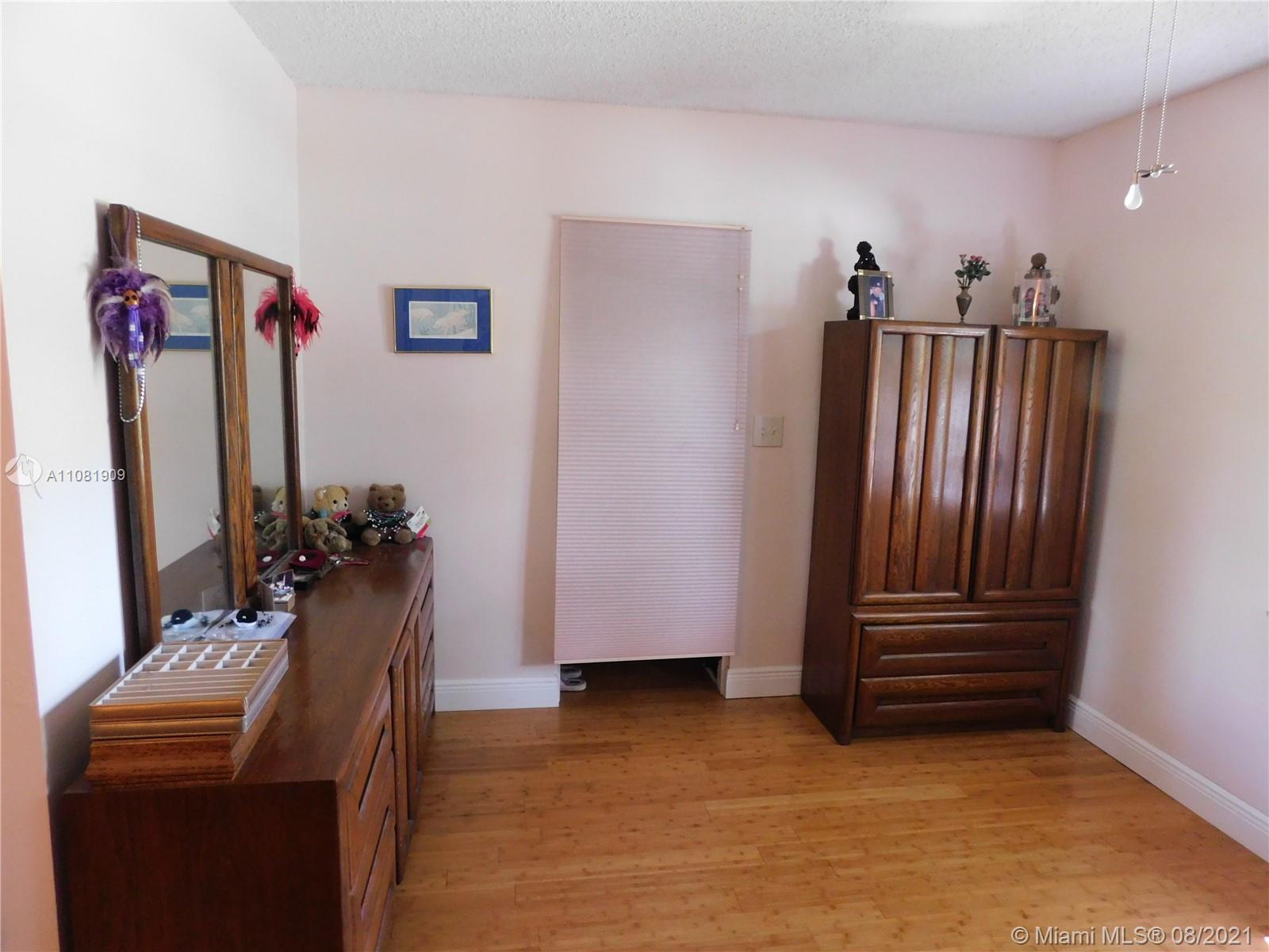 11455 Southwest 109th Road, Unit 3C Miami, FL 33176 - Photo 10 of 60 Gallery Image 10