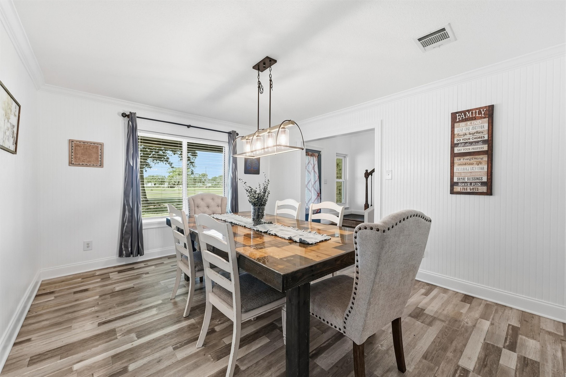 3814 Poskey Road Anahuac, TX 77514 - Photo 10 of 38 Formal dining room