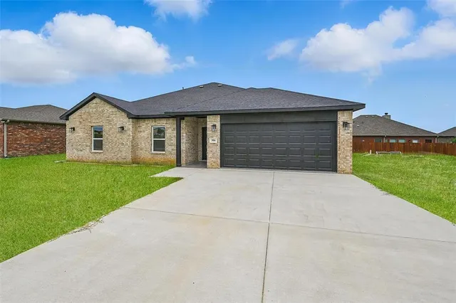 $315,000 | 306 Day Drive, Mabank, TX 75156