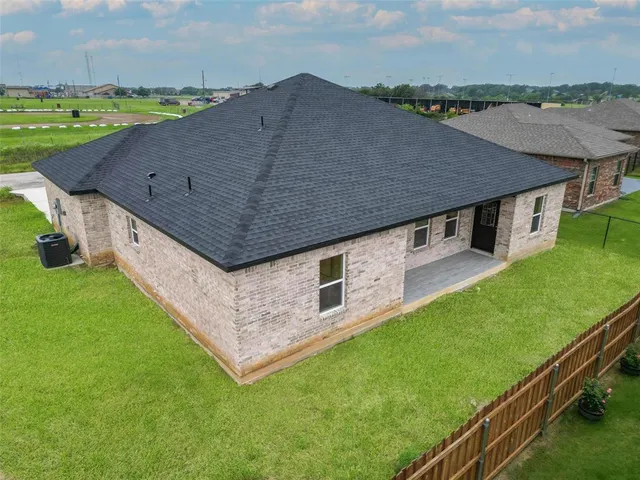 $315,000 | 306 Day Drive, Mabank, TX 75156