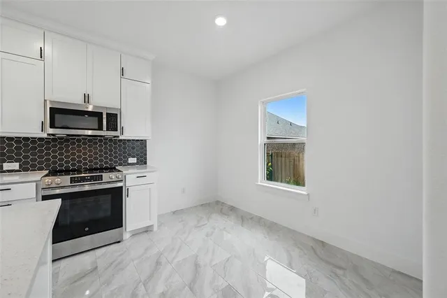 $315,000 | 306 Day Drive, Mabank, TX 75156