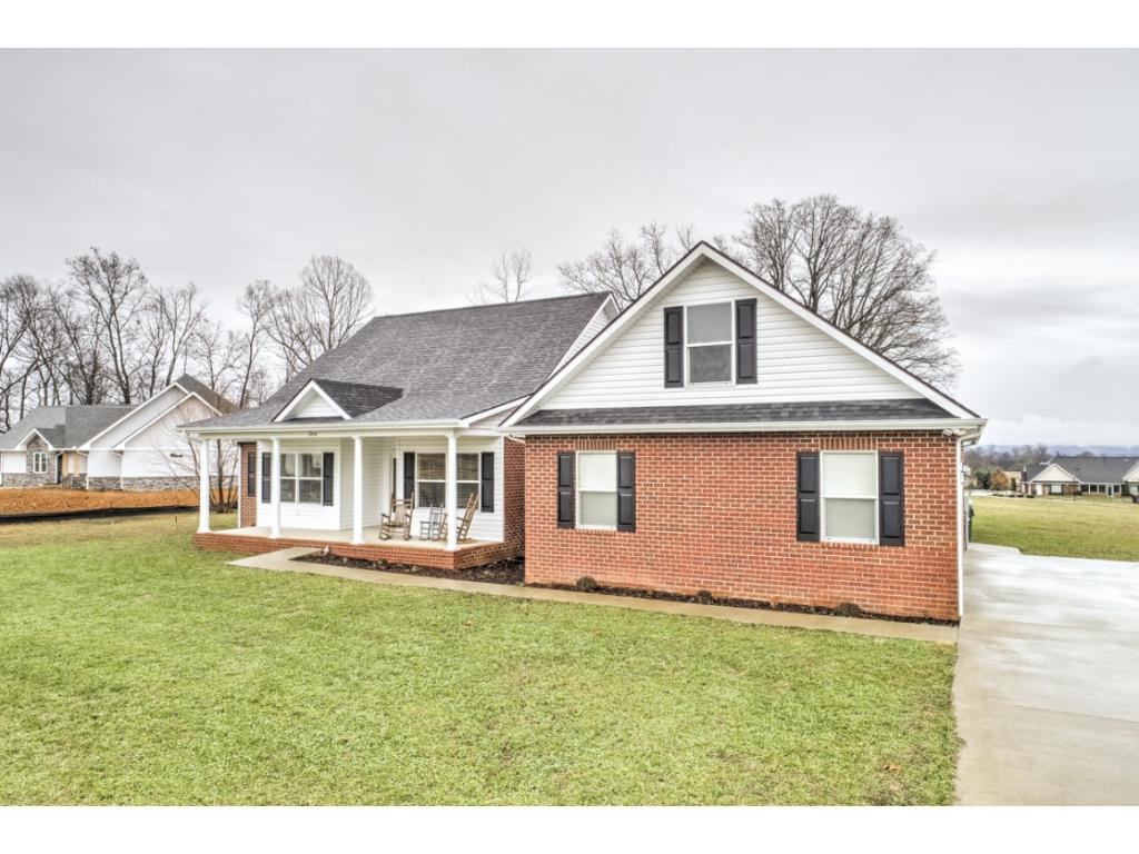 304 Saddle Ridge Court Greeneville, TN 37745 - Photo 2 of 36 Photo 2