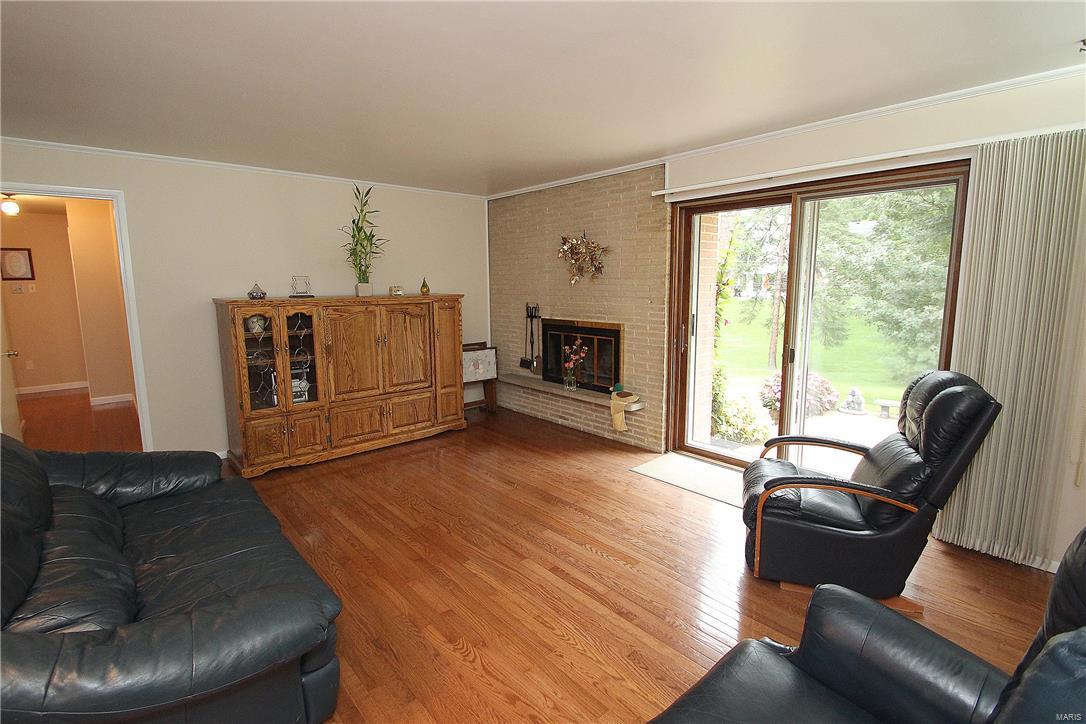 810 Rolfe Drive St. Louis, MO 63122 - Photo 16 of 41 Gallery Image 16