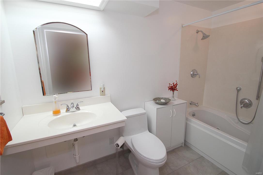 810 Rolfe Drive St. Louis, MO 63122 - Photo 19 of 41 Gallery Image 19