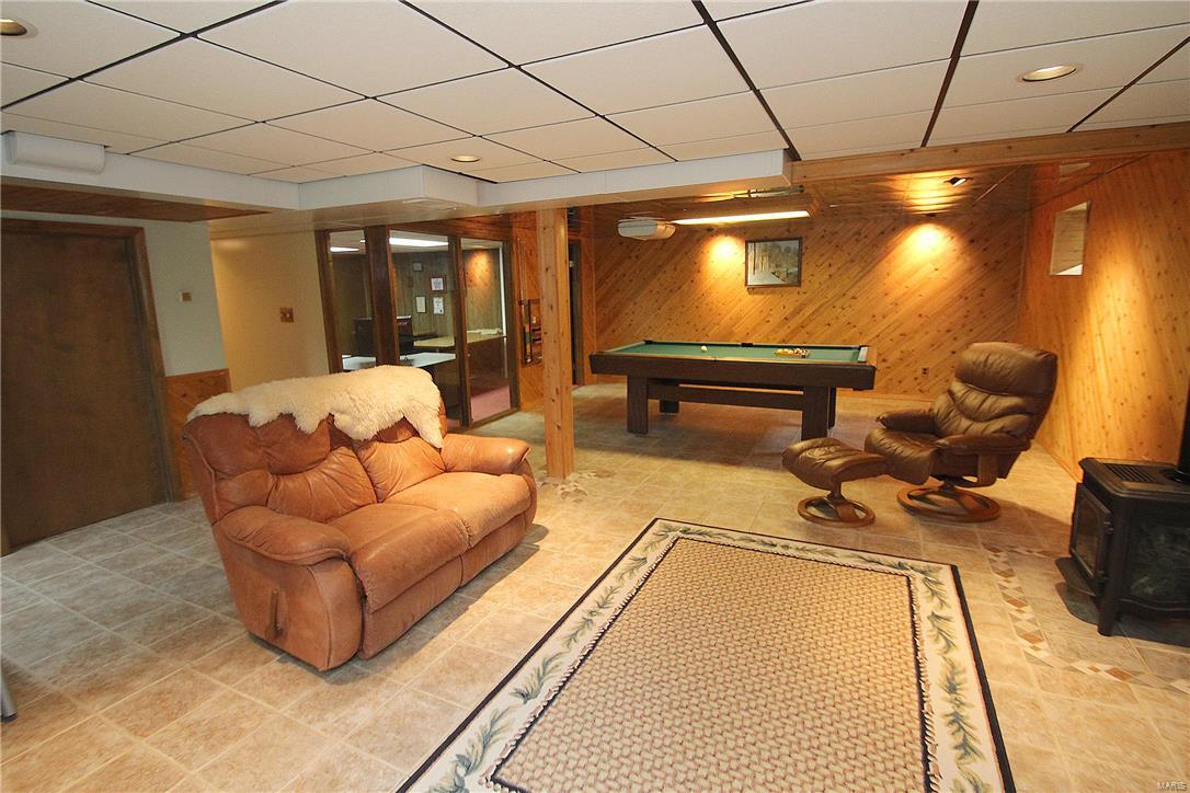 810 Rolfe Drive St. Louis, MO 63122 - Photo 27 of 41 Gallery Image 27