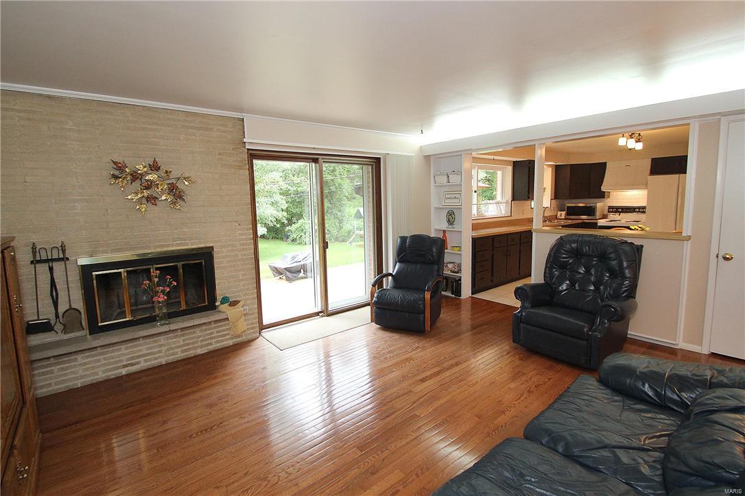 810 Rolfe Drive St. Louis, MO 63122 - Photo 5 of 41 Gallery Image 5