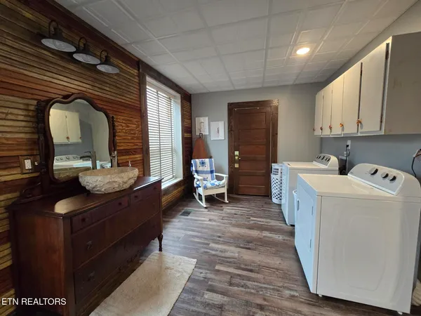 $610,000 | 3651 Baker Highway, Huntsville, TN 37756