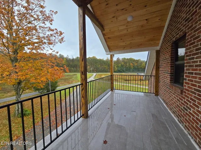 $640,000 | 3651 Baker Highway, Huntsville, TN 37756