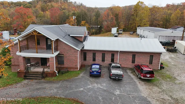 $640,000 | 3651 Baker Highway, Huntsville, TN 37756
