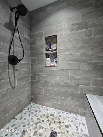 $640,000 | 3651 Baker Highway, Huntsville, TN 37756