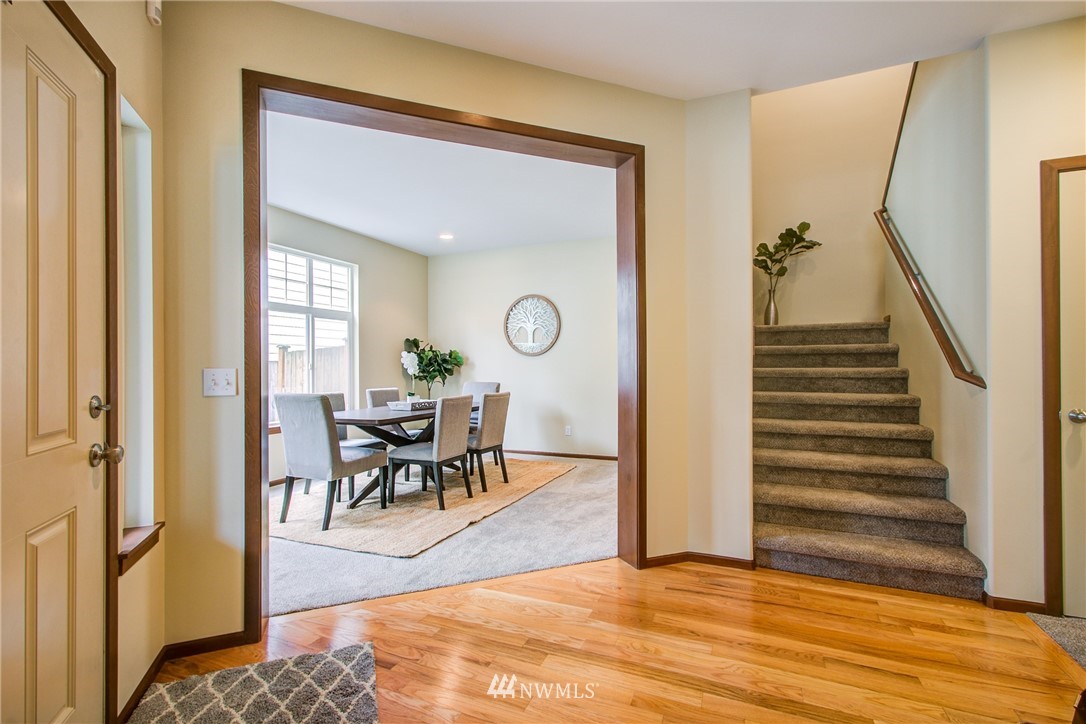 5932 Southeast 2nd Court Renton, WA 98059 - Photo 3 of 25 Gallery Image 3