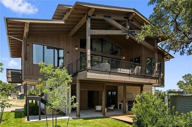 $3,995 | 19213 Lost Tree Boulevard, Spicewood, TX 78669