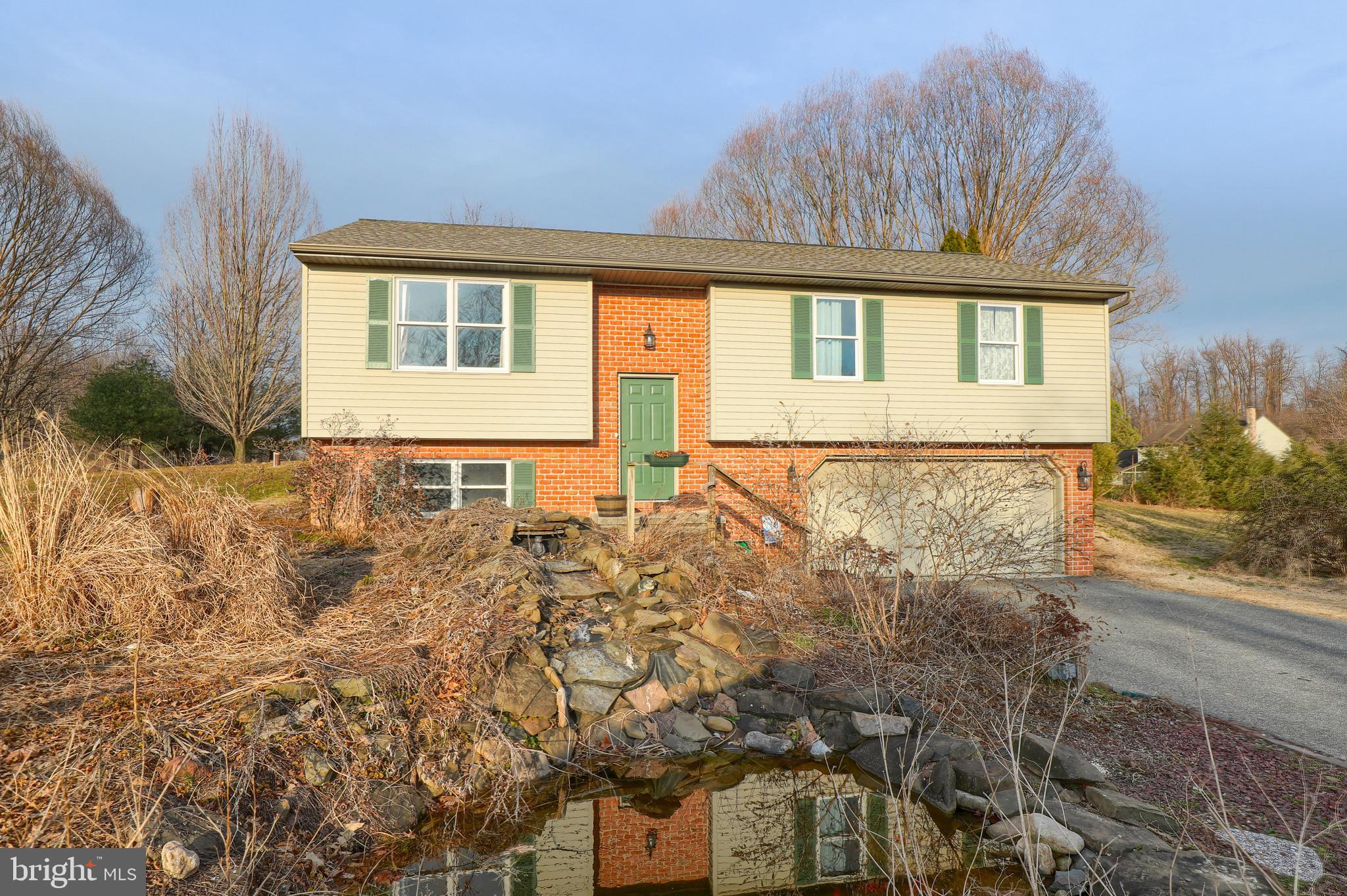 161 Covered Bridge Road Elizabethtown, PA 17022 - Photo 3 of 33 Gallery Image 3