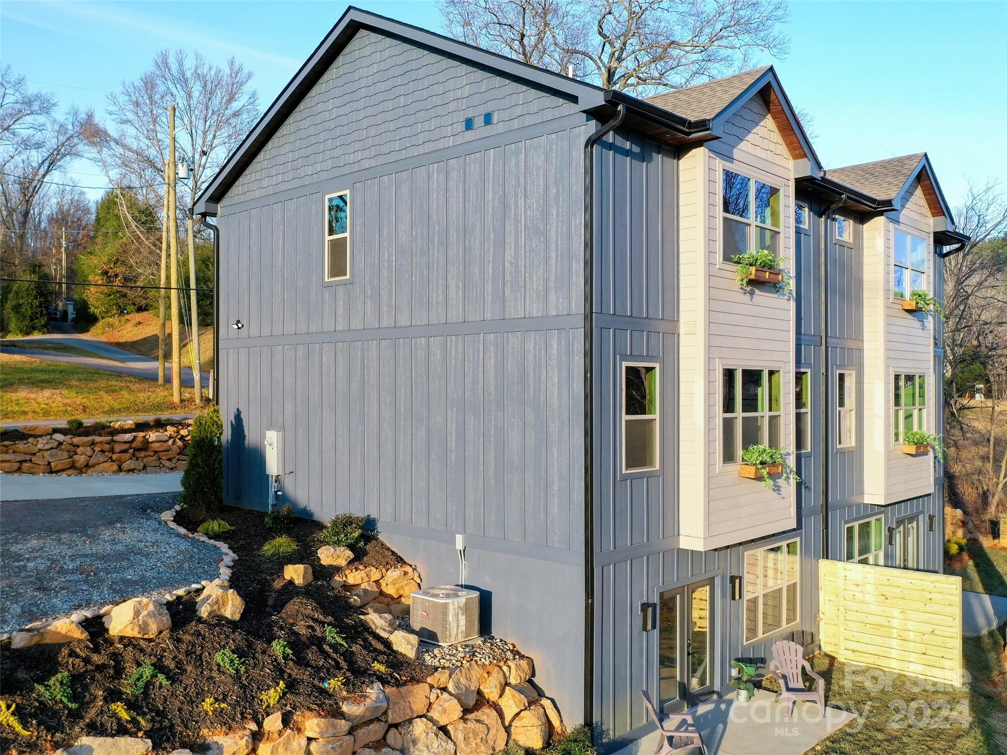 282 County Road Waynesville, NC 28785 - Photo 1 of 41 Gallery Image 1
