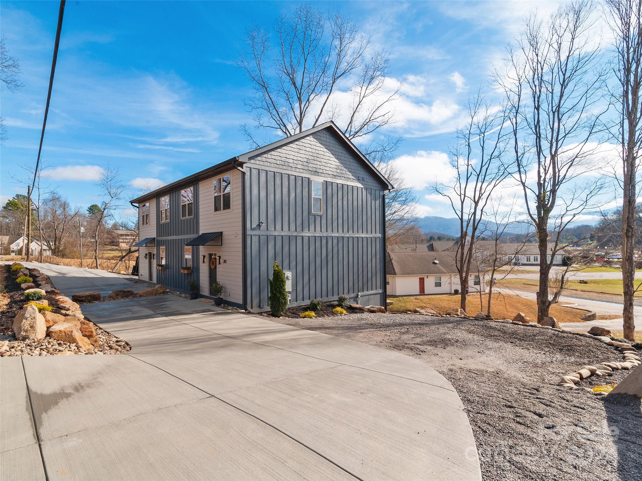 282 County Road Waynesville, NC 28785 - Photo 3 of 41 Gallery Image 3
