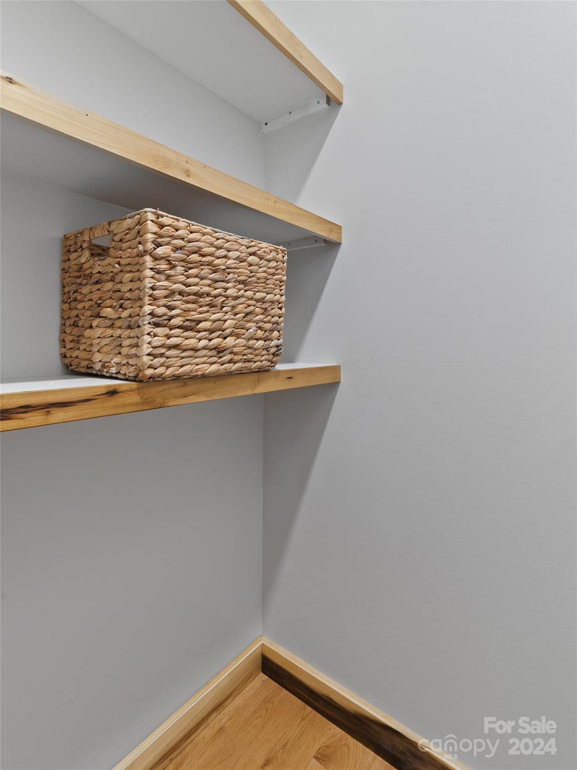 282 County Road Waynesville, NC 28785 - Photo 7 of 41 Gallery Image 7