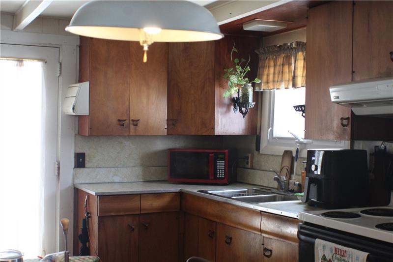 4443 Ridge Road Stoystown, PA 15563 - Photo 12 of 18 Gallery Image 12