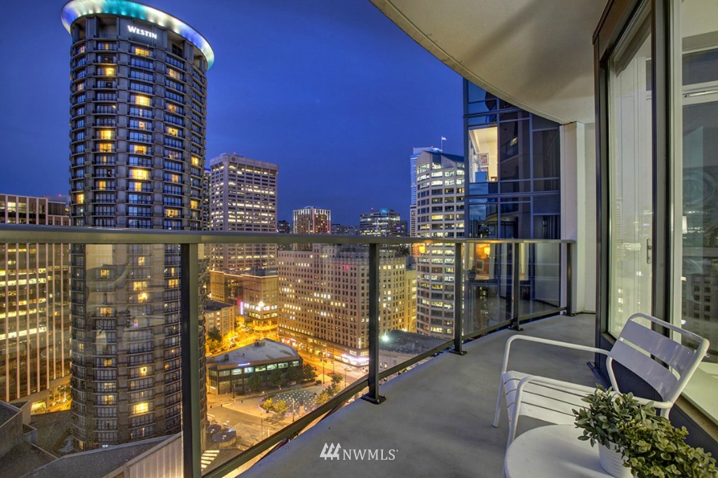 1920 4th Avenue, Unit 1809 Seattle, WA 98101 - Photo 1 of 25