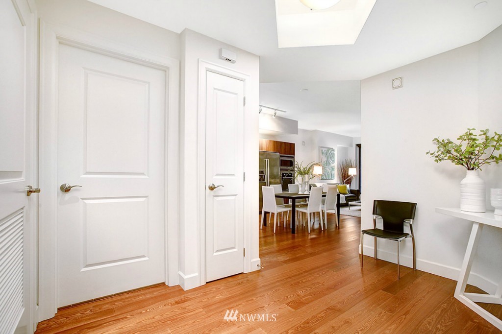 1920 4th Avenue, Unit 1809 Seattle, WA 98101 - Photo 14 of 25