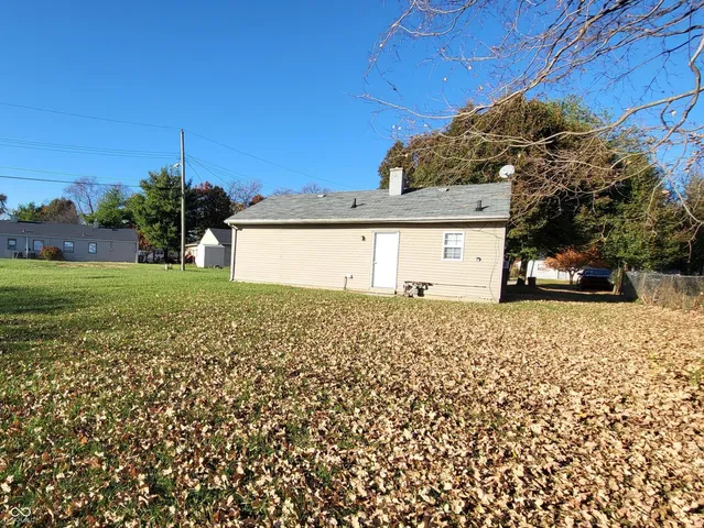 $1,050 | 6149 Commodore Drive, Indianapolis, IN 46219