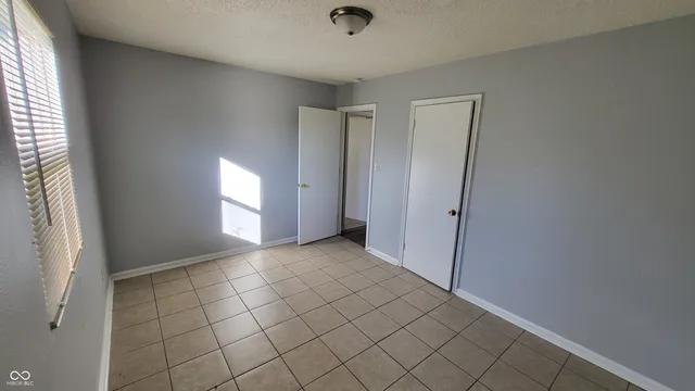 $1,050 | 6149 Commodore Drive, Indianapolis, IN 46219