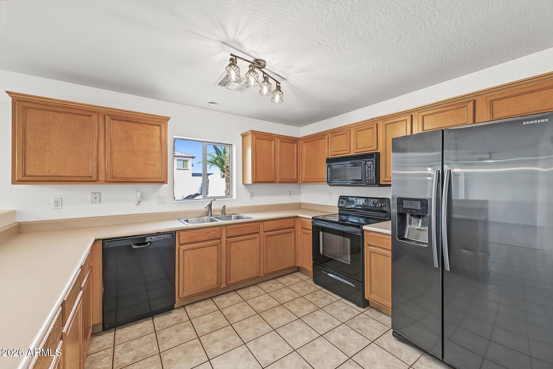 17820 West Boca Raton Road Surprise, AZ 85388 - Photo 10 of 37 16-Boca Raton