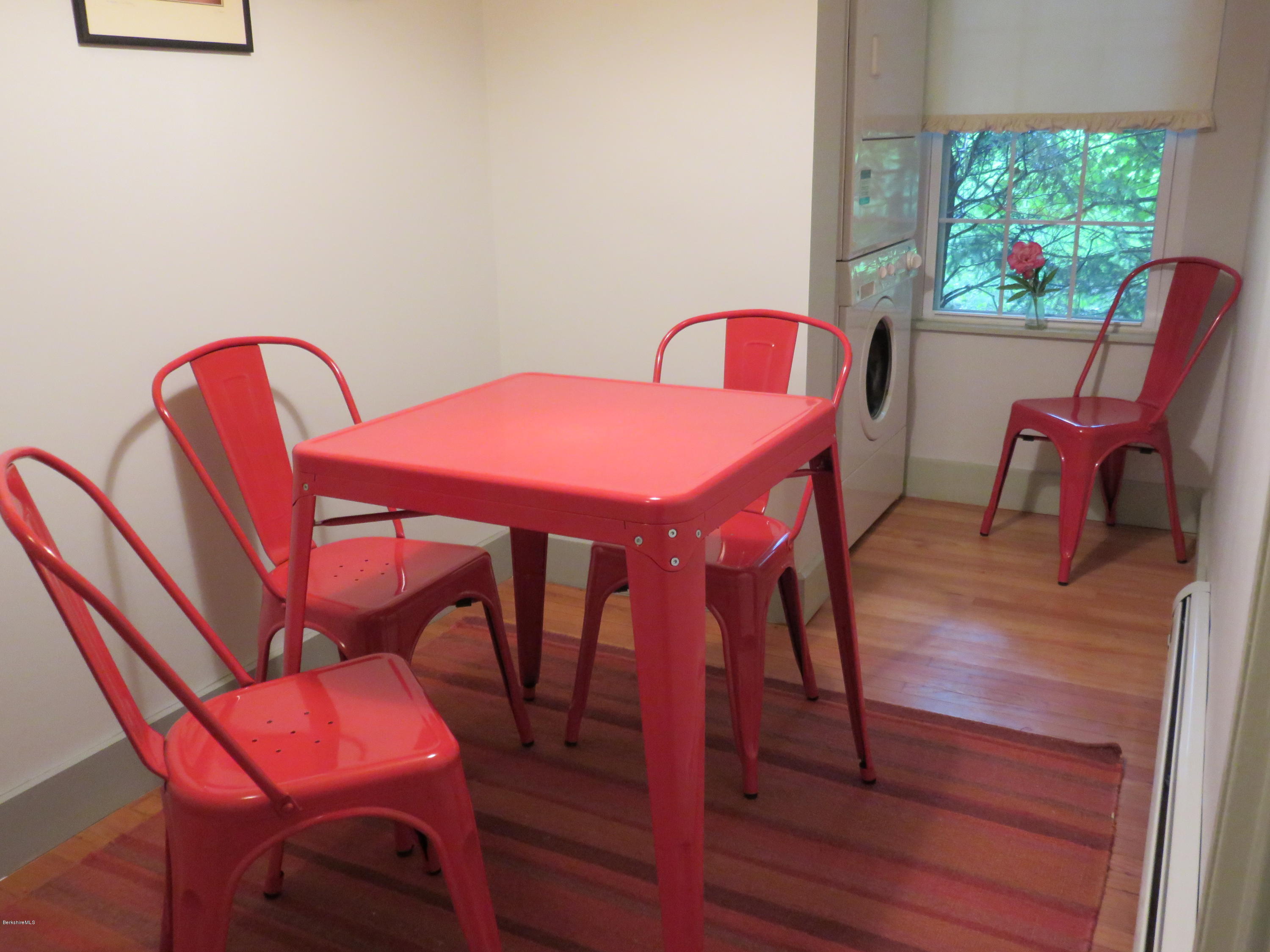 26 Old Stockbridge Road, Unit 1 Lenox, MA 01240 - Photo 5 of 16 Eating area