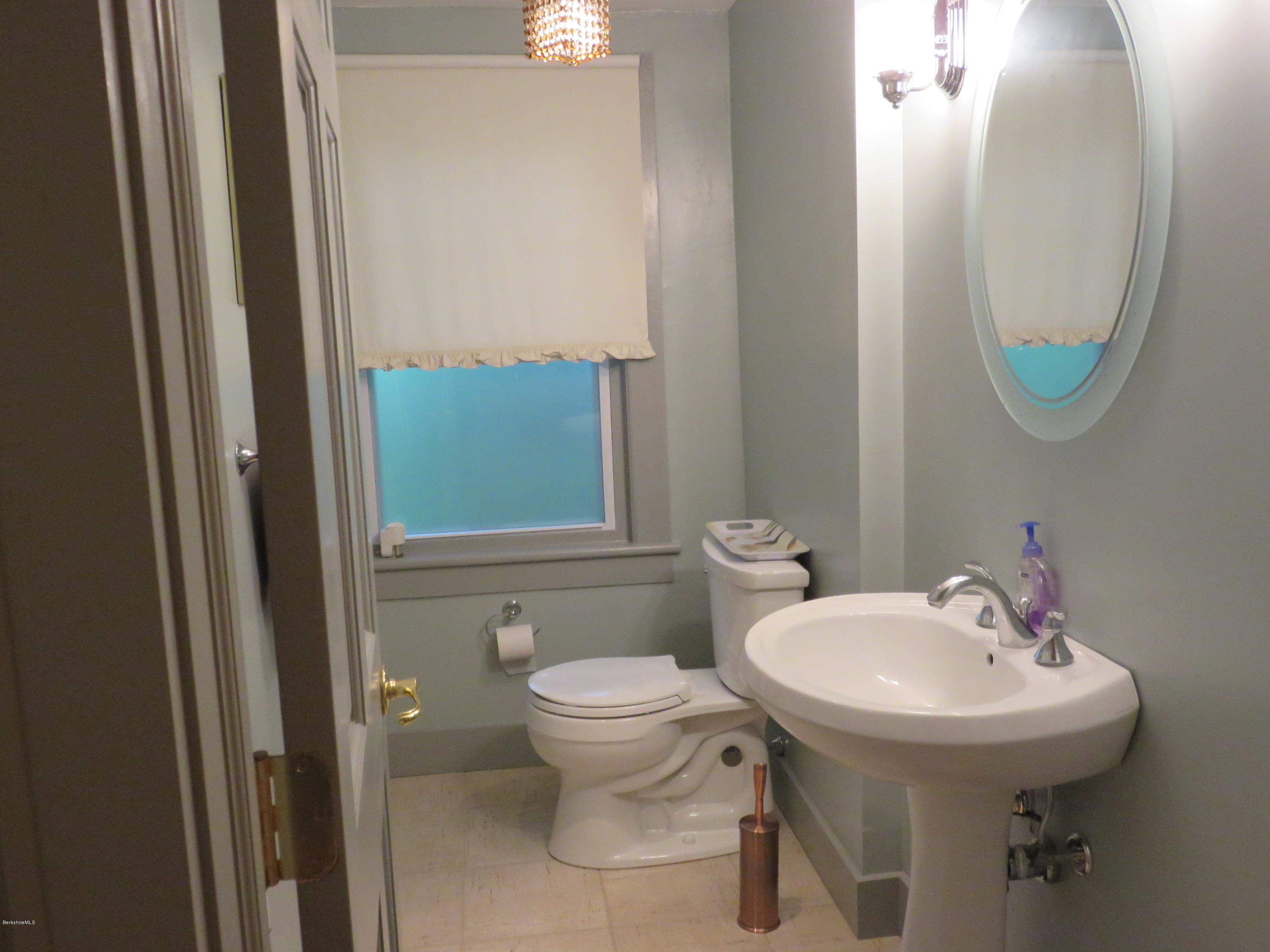 26 Old Stockbridge Road, Unit 1 Lenox, MA 01240 - Photo 7 of 16 Bath 1