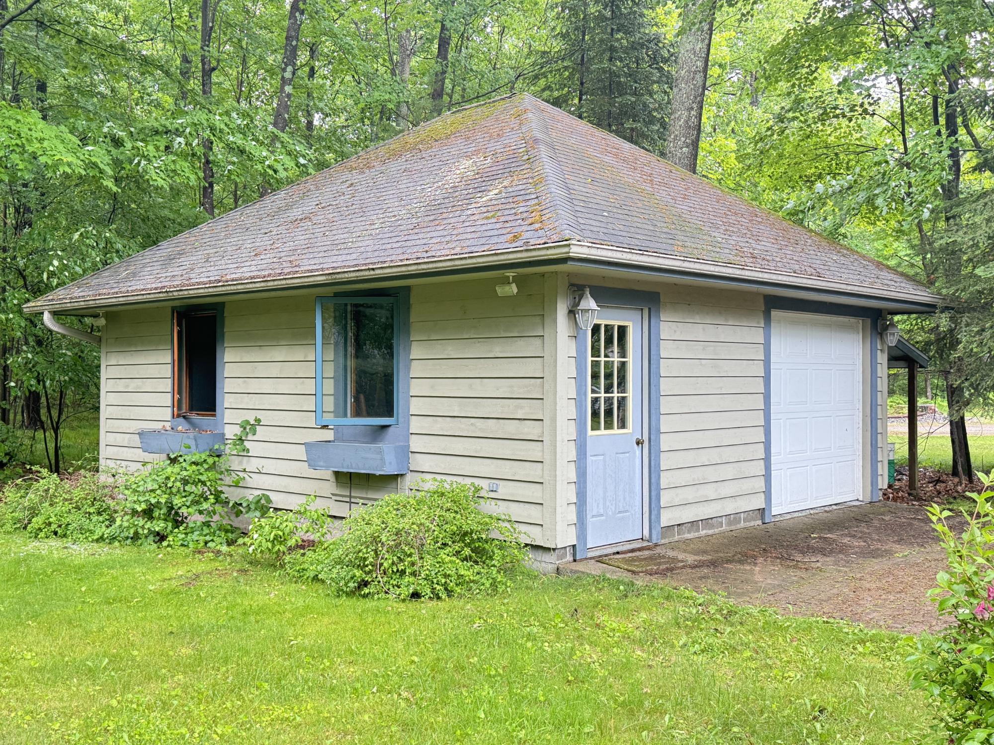 10415 Howards End Road Minocqua, WI 54548 - Photo 8 of 44 Gallery Image 8