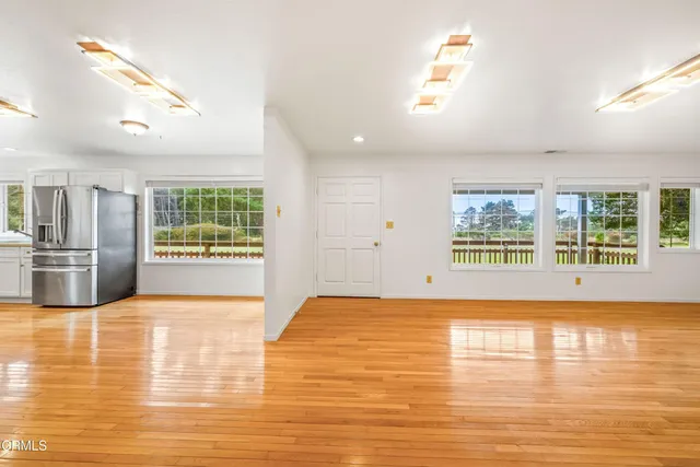 $1,575,000 | 13401 Point Cabrillo Drive, Mendocino, CA 95460