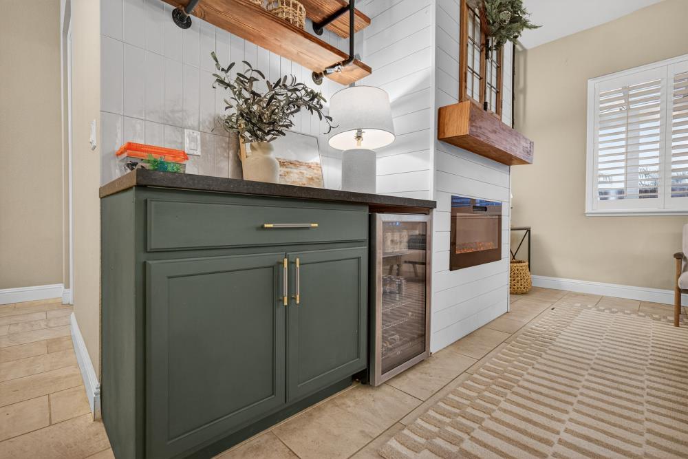 781 Aparicio Way Galt, CA 95632 - Photo 15 of 72