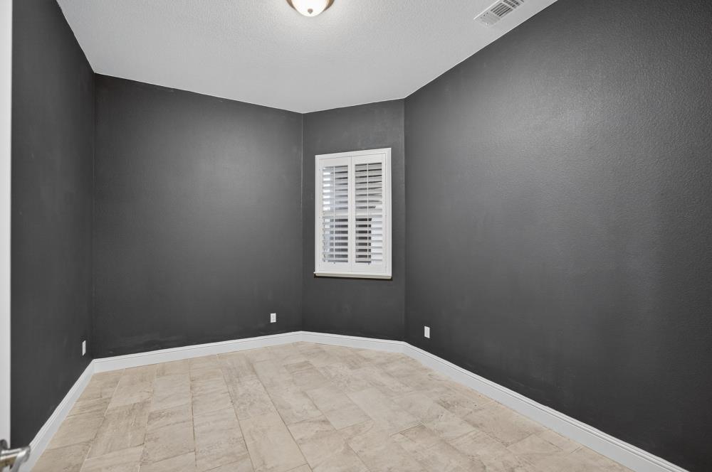 781 Aparicio Way Galt, CA 95632 - Photo 19 of 72