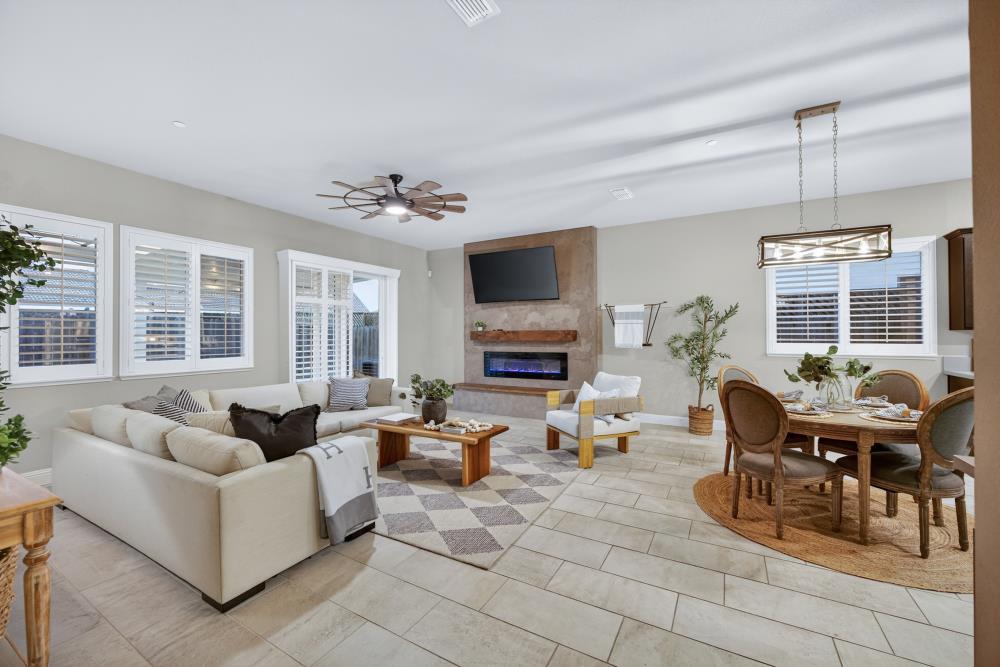 781 Aparicio Way Galt, CA 95632 - Photo 21 of 72