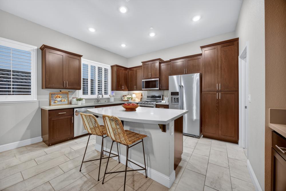 781 Aparicio Way Galt, CA 95632 - Photo 29 of 72