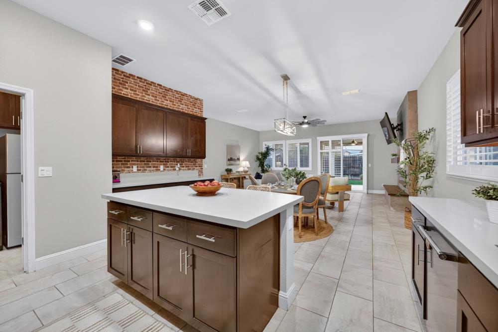 781 Aparicio Way Galt, CA 95632 - Photo 33 of 72