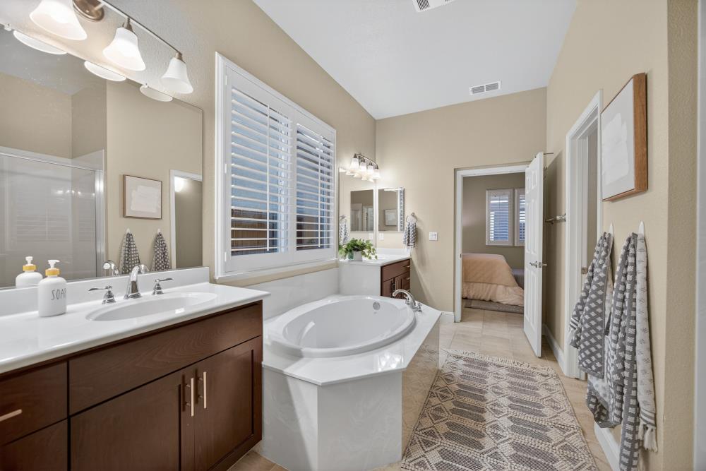 781 Aparicio Way Galt, CA 95632 - Photo 44 of 72