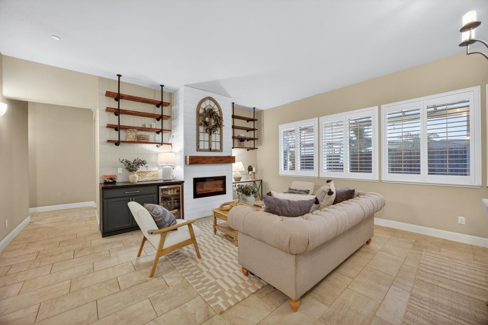 781 Aparicio Way Galt, CA 95632 - Photo 10 of 72